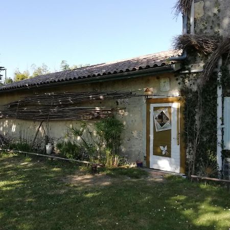 L'Esprit Du Cercle Acomodação com café da manhã Cudos Exterior foto