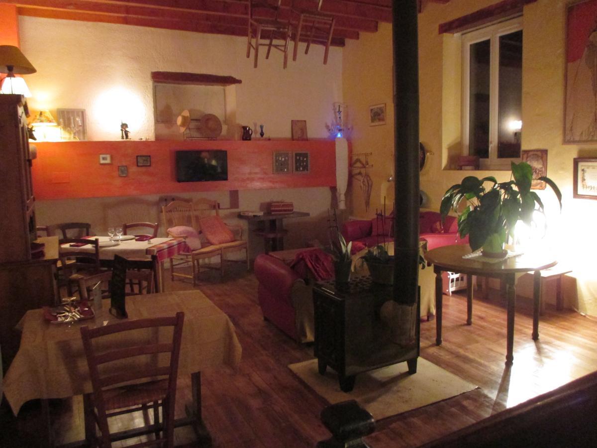 L'Esprit Du Cercle Acomodação com café da manhã Cudos Exterior foto