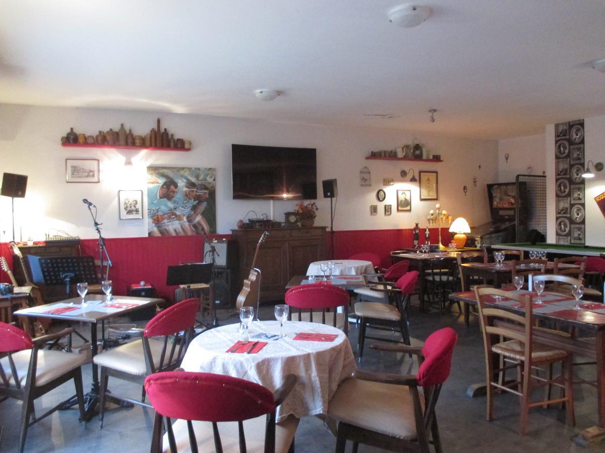L'Esprit Du Cercle Acomodação com café da manhã Cudos Exterior foto